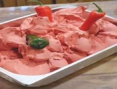 Αυτό είναι το πιο επικίνδυνο παγωτό στον κόσμο – Πρέπει να είσαι πάνω από 18 για να δοκιμάσεις (φώτο-βίντεο)